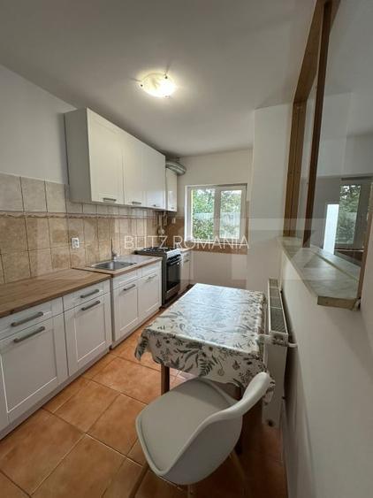 Apartament spatios 74 mp + mansarda 37 mp, parcare in curte, Manastur