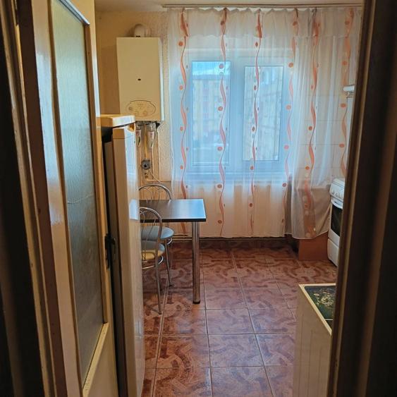 Se vinde garsoniera Resita - 4