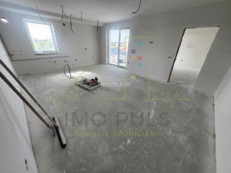 Trei Camere. 2 Bai. Terasa 21mp. Esso - Girocului Trei Camere. 2 Bai. Terasa 21mp. Esso - Girocului