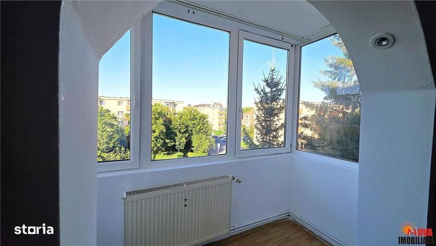 Apartament cu 2 camere decomandat în Triaj