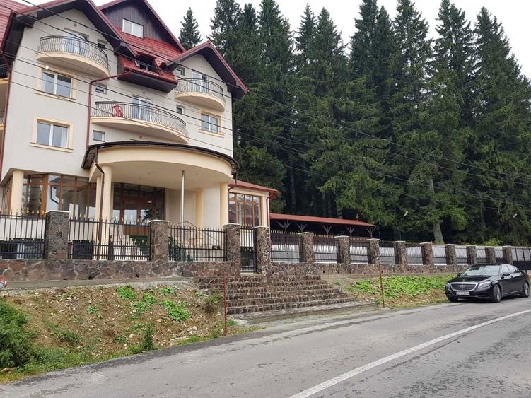 Predeal - Inchiriez PENSIUNE de 1000 MP pe Str. TREI BRAZI nr. 64 - 8