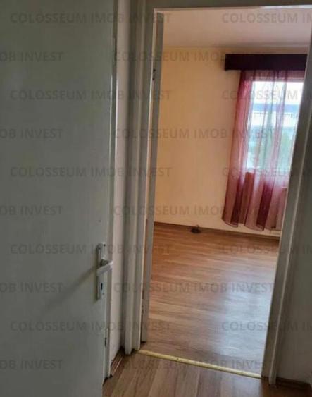 Apartament 3 camere, semidecomandat - zona Garii - 2