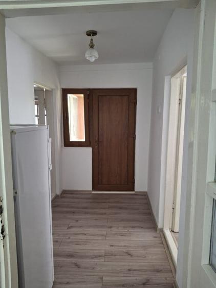 Casa 5 camere, baie, bucatarie, 134 mp, beci, garaj, teren1.20 0mp - 3