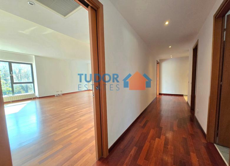 Spacious 3 Bedroom Apartment next to Heratsrau Park - 18