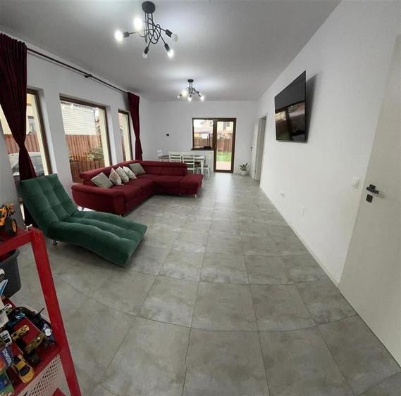 CASA DEOSEBITA 4 CAMERE, CRISTIAN - 3