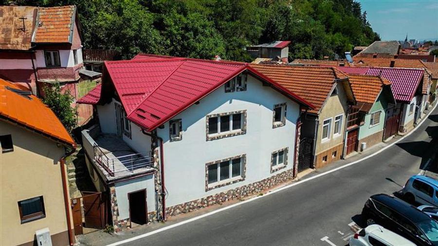 FILM! Casa singura in curte, recomandat investitional/ rezidential, Centru Istor - 10