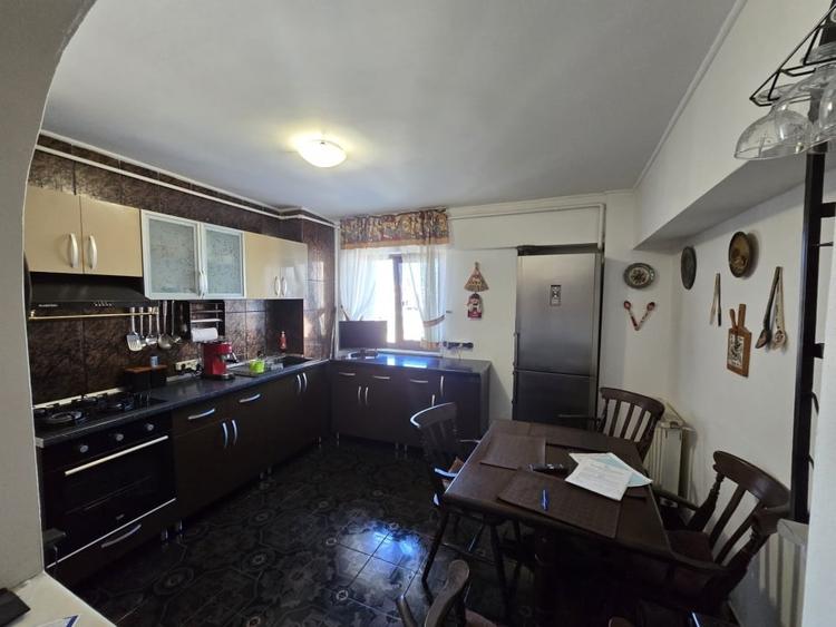 Apartament 4 camere, 117 mp, Ultracentral, etaj 6, bloc cu lift - 14