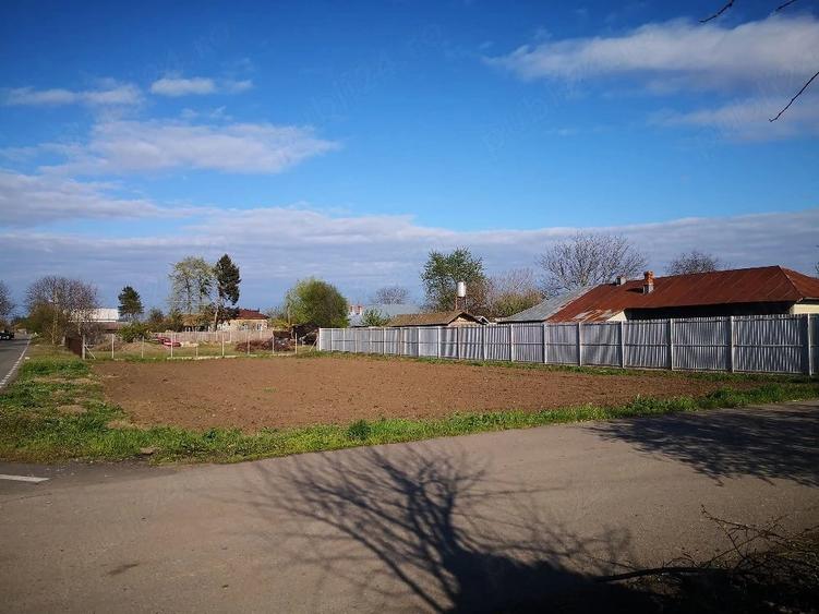Teren de 809 mp, în Central