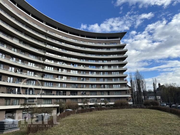 Apartament cu 2 camere semidecomandat, mobilat în Plopilor