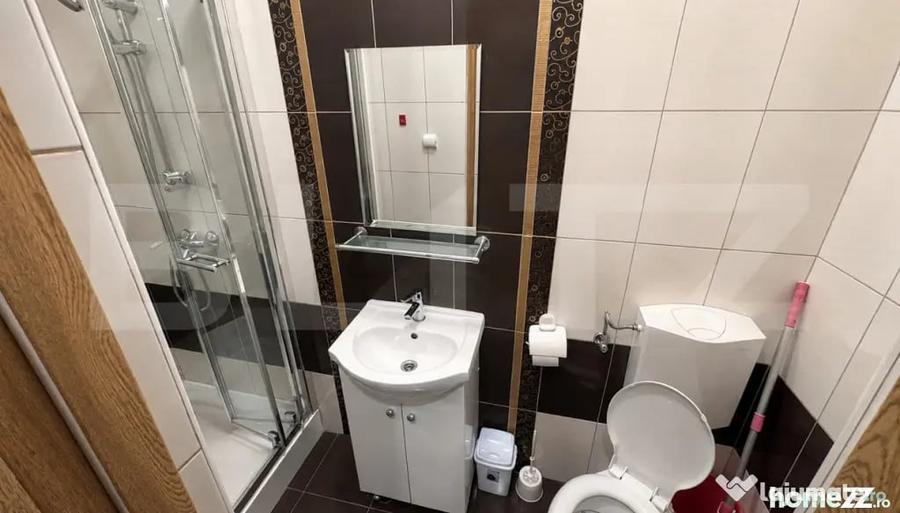 Apartament de vanzare cu 4 camere, 145 mp, zona Anghel Sali - 1