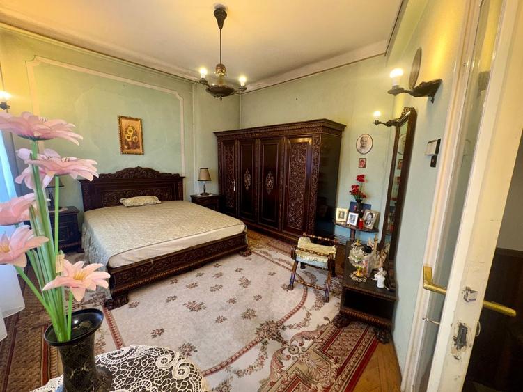 Apartament cu 4 camere circular, mobilat în Universitate