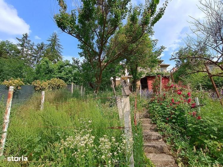 Casă cu 2 camere cu Teren 300 Mp în Central