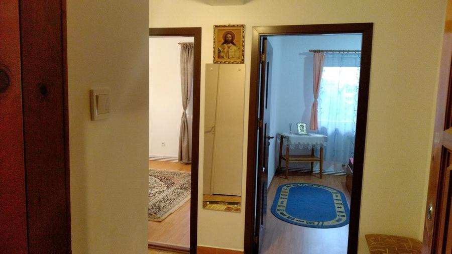 Apartament cu 2 camere decomandat în Drumul Carului