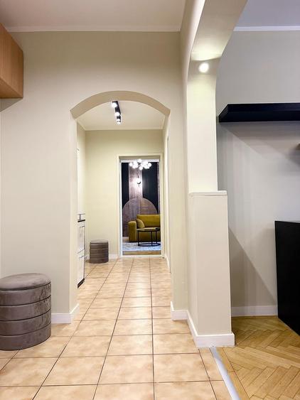 Apartament cu 4 camere decomandat în Floreasca