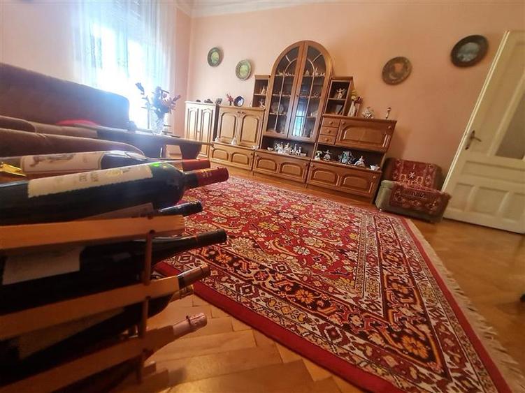 Casă individuală cu 3 camere cu Teren 490 Mp în Central