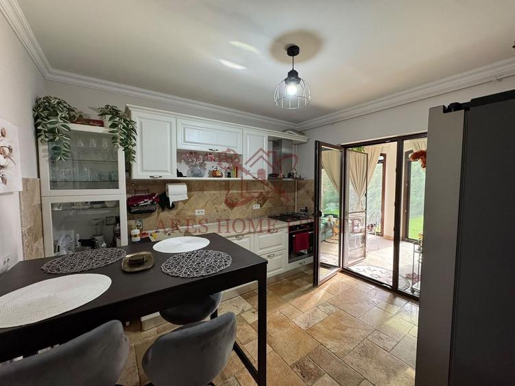 Duplex cu 5 camere cu Canalizare în Bogdăneștilor