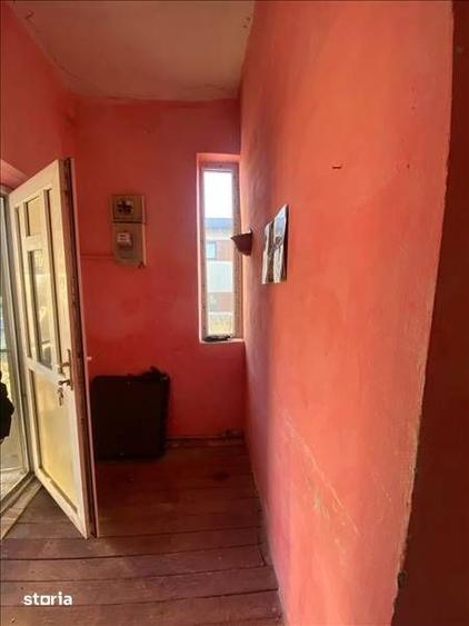 Casă cu 2 camere cu Canalizare în Central