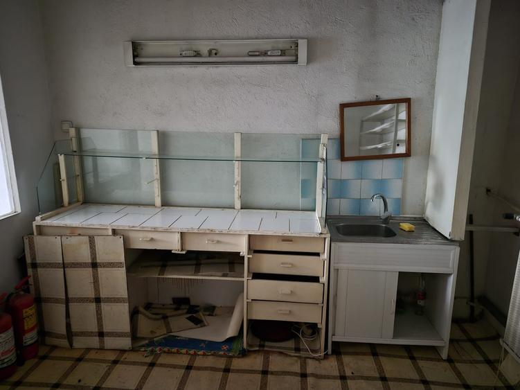 Spațiu comercial, de 73 mp, în Decebal
