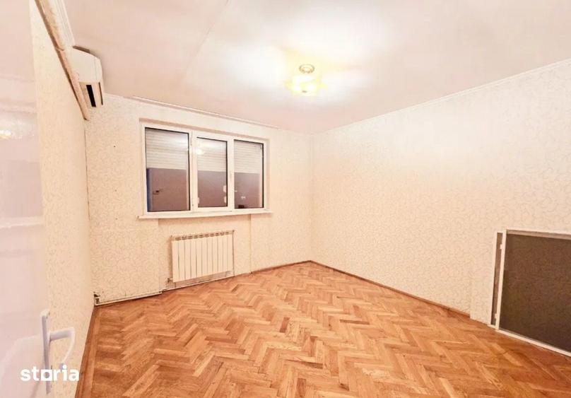 3 camere, Centru, 923 EUR/mp, etaj 4 - 4