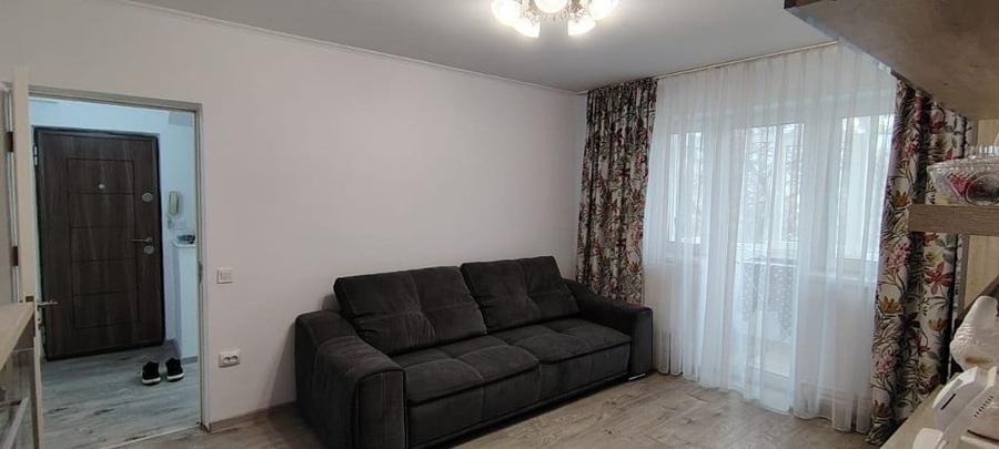 Apartament cu 2 camere semidecomandat în Central