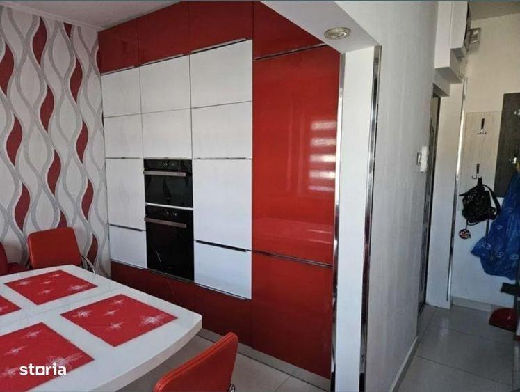 Apartament cu 3 camere în Nufărul
