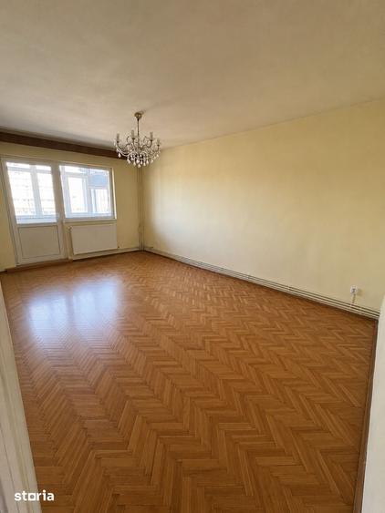 Apartament cu 3 camere în Vest