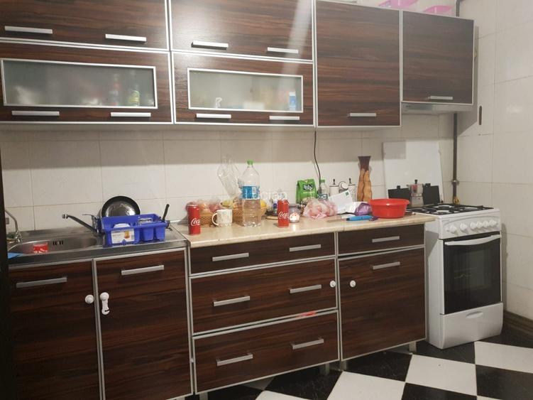 Apartament 3 camere decomandat Aradului