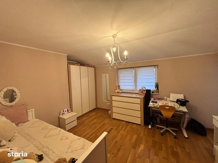 Casă cu 4 camere în Ocoliș