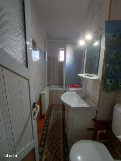 Apartament cu 3 camere în Micro 11