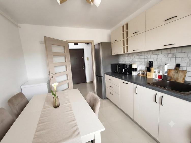Apartament cu 2 camere decomandat în Soarelui