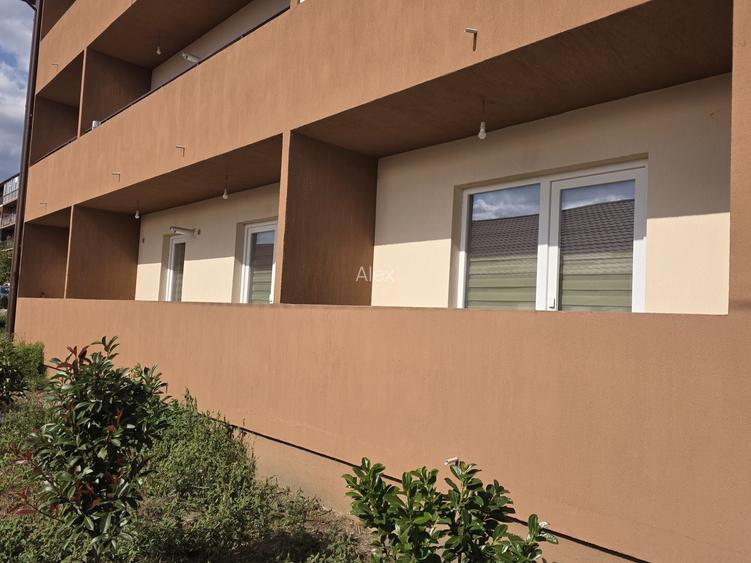 Apartament 2 camere 70 mp BIROU/CABINET prima inchiriere 2 parcari Valea Lupului