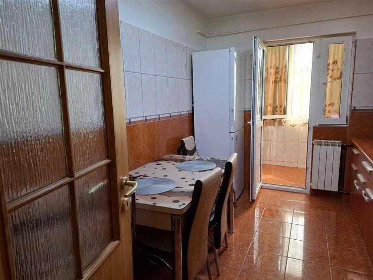 Inchiriere apartament 2 camere, zona 9 Mai - 14