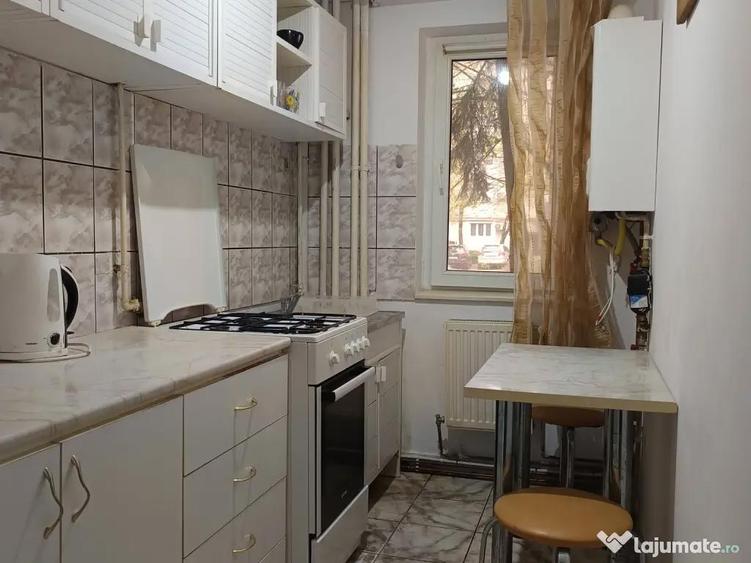 Inchiriez apartament 2 cam. centrala proprie, zona Boul Rosu - 7