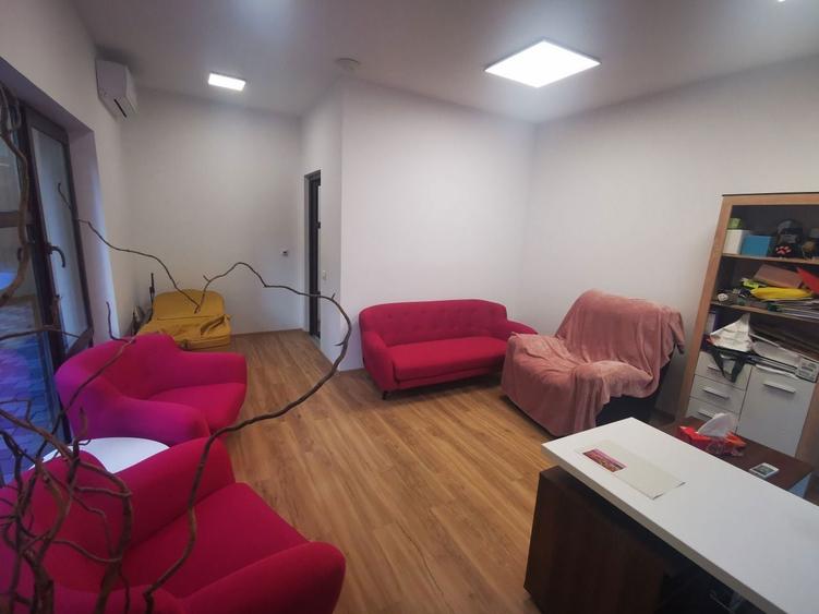 Spatiu 2 camere modern ideal cabinet / birou - 1