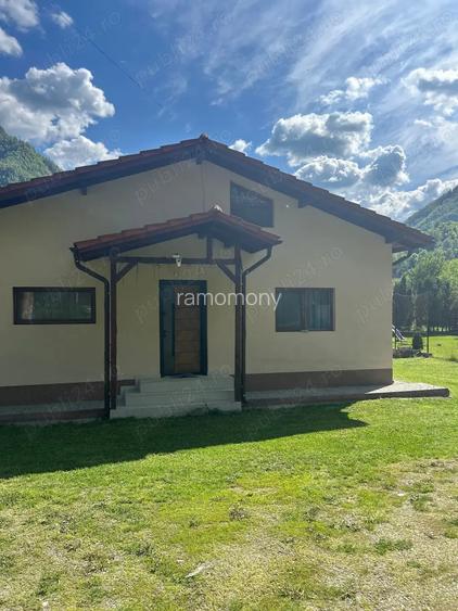 Casa de vanzare! Casa de vanzare!