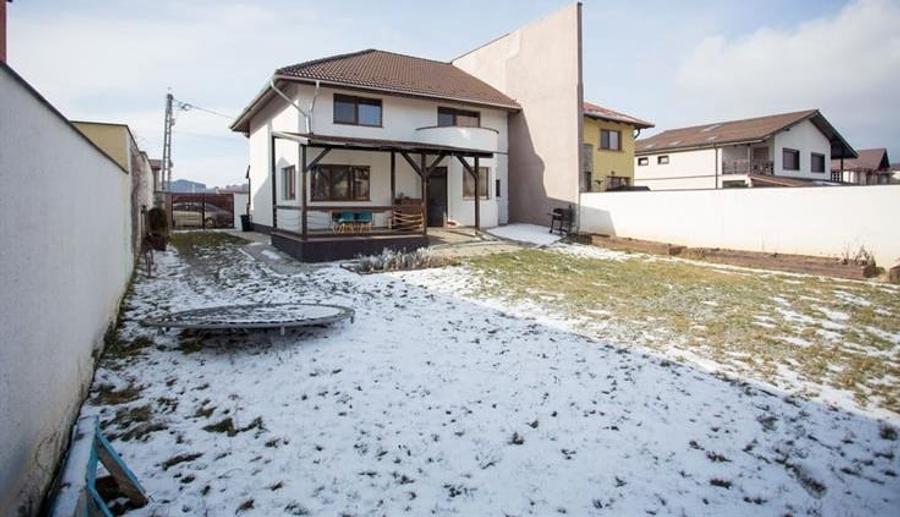 Casa mobilata si utilata modern in Harman zona Aleea 14 - 1