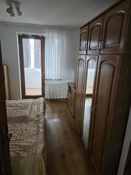 Inchiriez apartament - 2