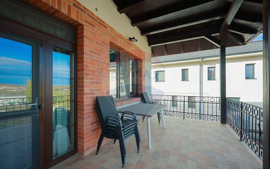 De vanzare casa cu 5 camere, in zona de dealuri, str. ... - 14