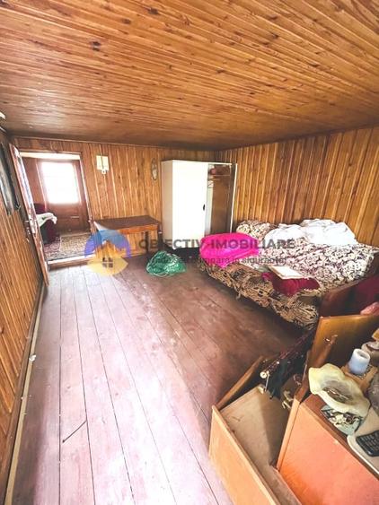 CASA cu mansarda  comuna DOBRENI - 10