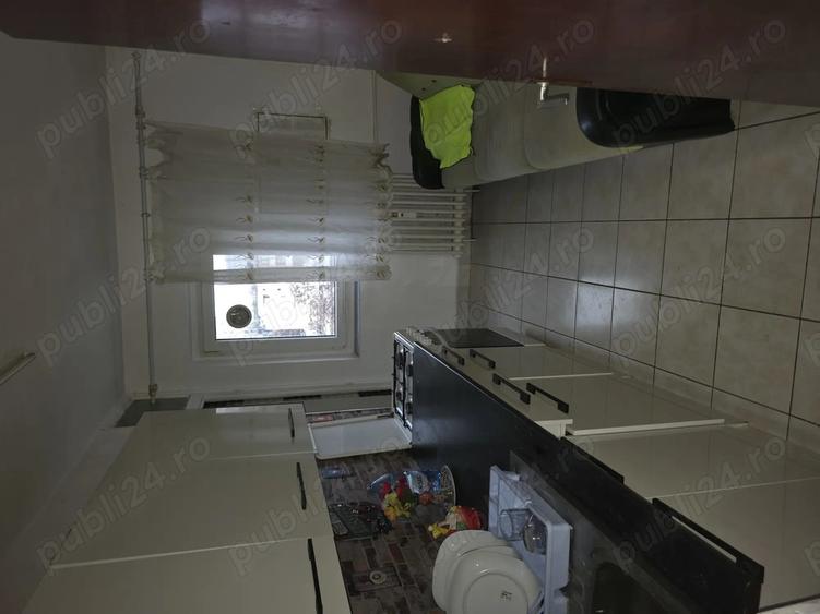 Vand apartament cu 2 camere sector 3 - 3