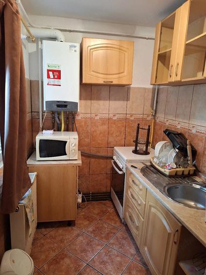 Garsonieră decomandată în Central