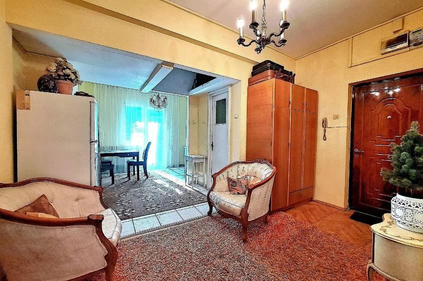 Apartament cu 4 camere și garaj în zona Bulevardul Dacia - 9
