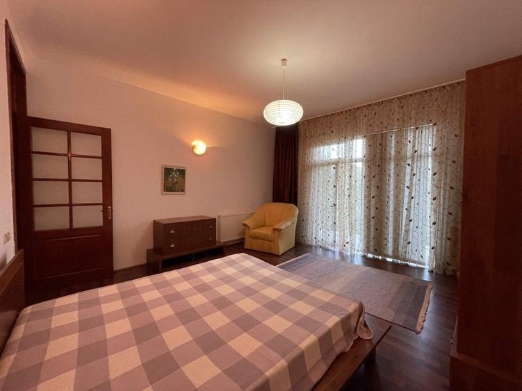 3 cam, 160mp,et.1,bloc privat, ultracentral - 14