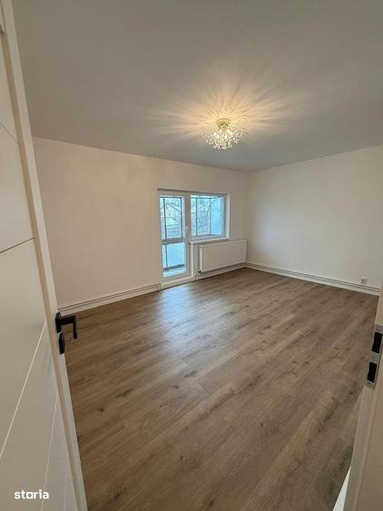 Apartament de vanzare - etaj 1 - 1