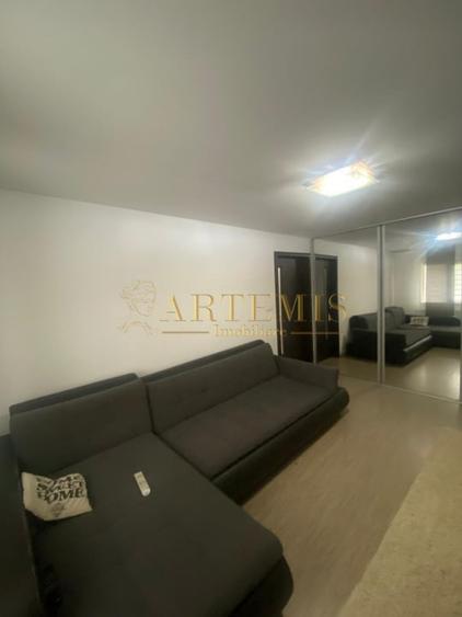 Apartament de 3 camere, decomandat, 54 mp., zona Stefan cel Mare - 3