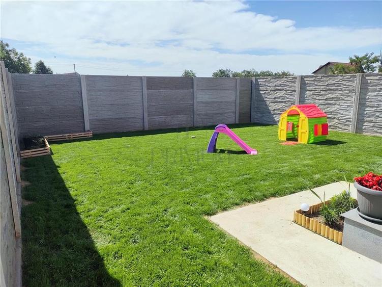 Duplex separat prin C.T - personalizare interioara - acces facil - 3