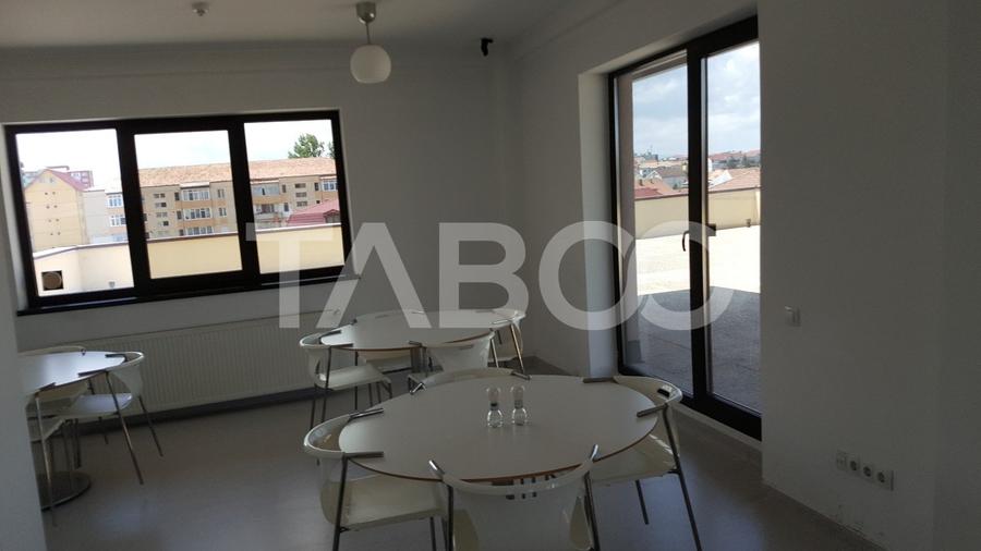 Cladire moderna cu teren 890 mp P+2E+ET spatiu comercial si birouri - 14