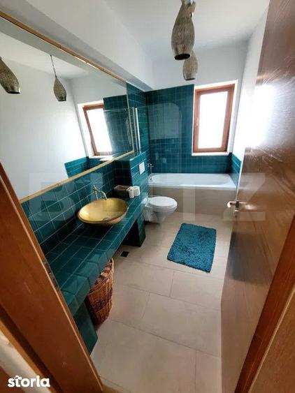 Casa indiaviduala cu 4 camere, 300 mp, curte 1000 mp, garaj, zona Iri - 7