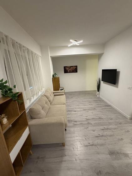 Apartament cu doua camere semidecomandat 40 m2 Poitiers/Continental-Aumovio - 1