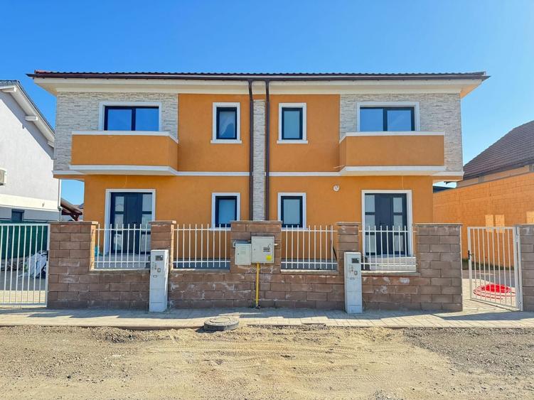 Duplex 4 camere 3 bai Toate utilitatile Mosnita - 1